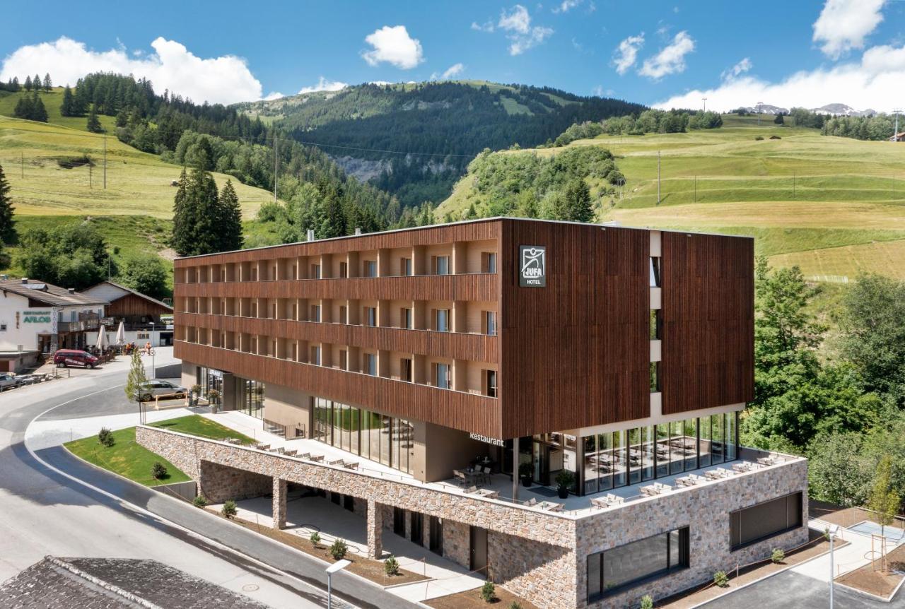 Jufa Hotel Савоньїн Екстер'єр фото