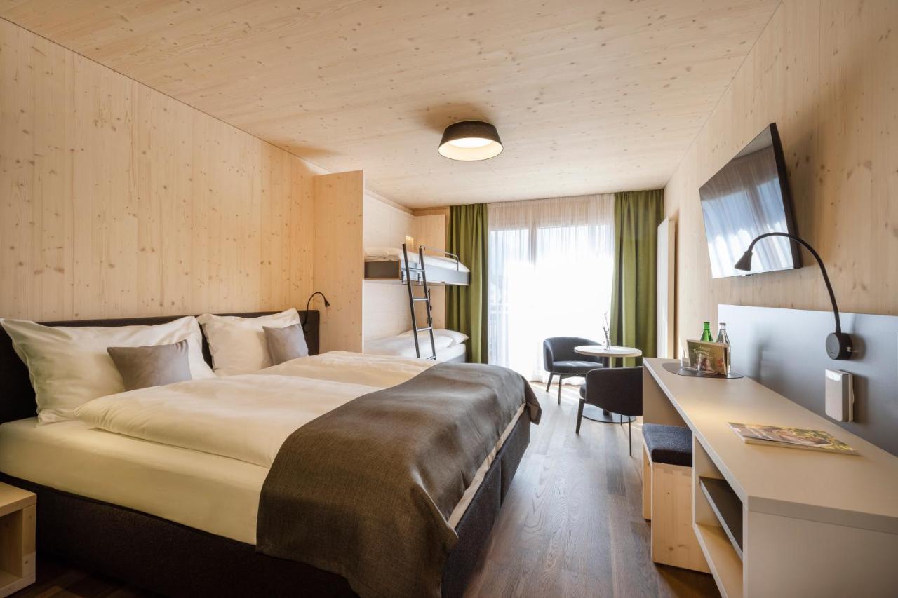 Jufa Hotel Савоньїн Екстер'єр фото