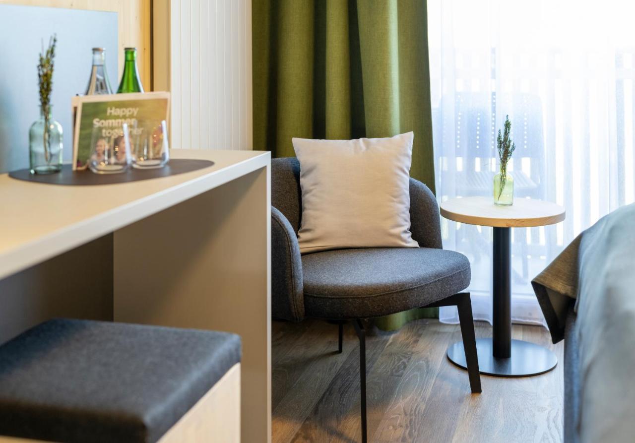 Jufa Hotel Савоньїн Екстер'єр фото